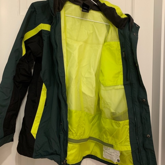 Boys XL North Face Boundary Triclimate 3-in-1 - Picture 3 of 8